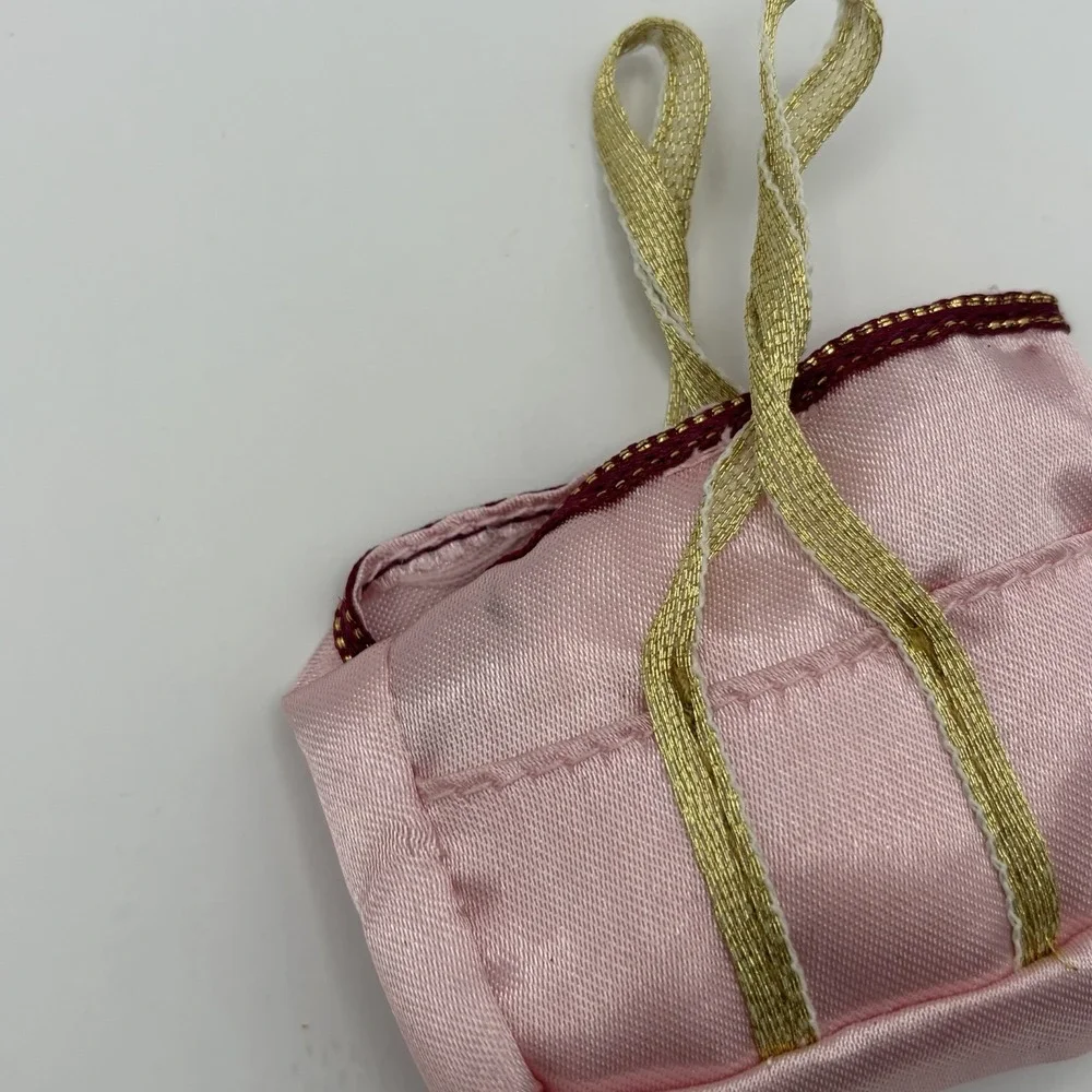 Bratz World Familiez Babysitter Cloe Replacement Purse‎ Only Accessory